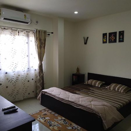 Alpanest Apartment Гувахати Екстериор снимка