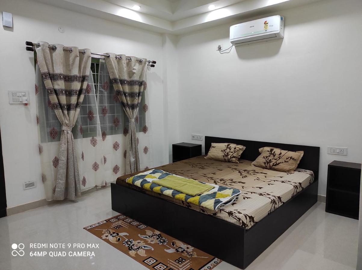 Alpanest Apartment Гувахати Екстериор снимка